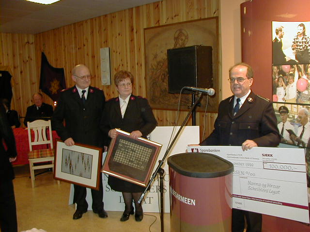 1999 Hederspris: Erna og Njål Djurhuus